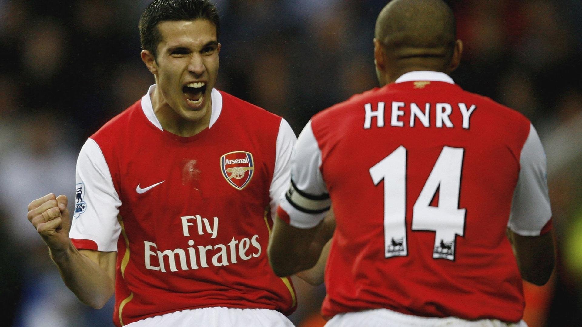 塞维利亚连战连捷，争夺西甲前三名