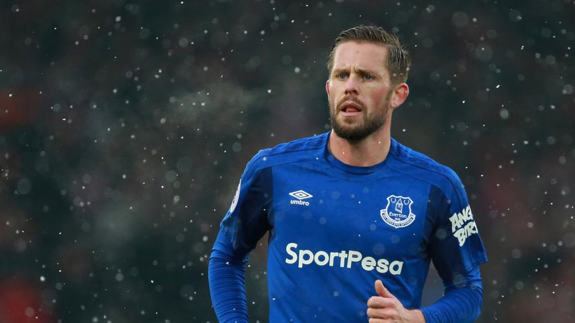 浓眉称自身防守表现仍有提升空间,浓眉的防守到底有多强